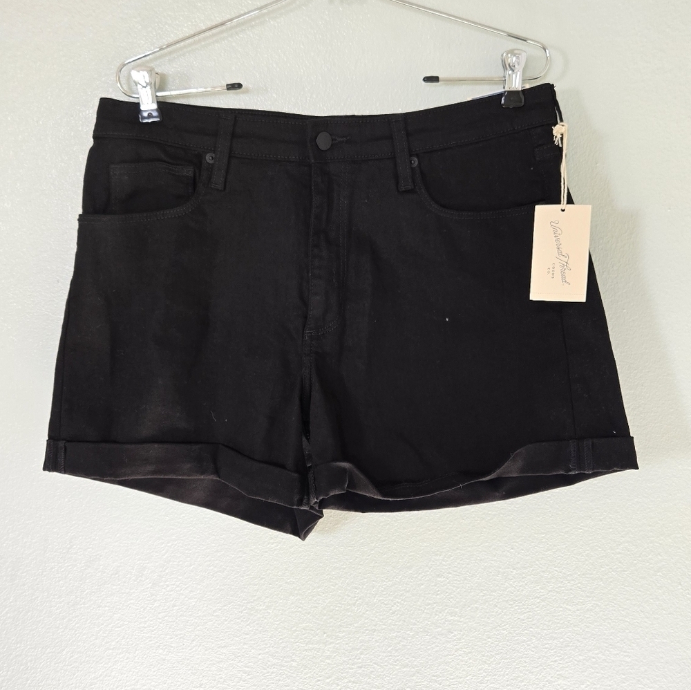 Universal Thread | NWT Cuffed Black Denim Midi Shorts Size 14/32